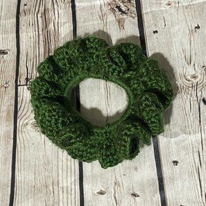 NWOT: HANDMADE Crochet Hair Tie